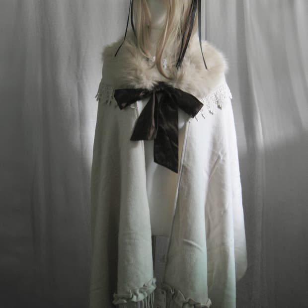 Axes femme ribbon cape 엑시즈팜 리본 퍼 케이프