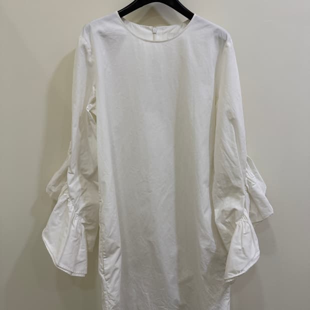 COS 코스 화이트 프릴 소매 원피스(정품)