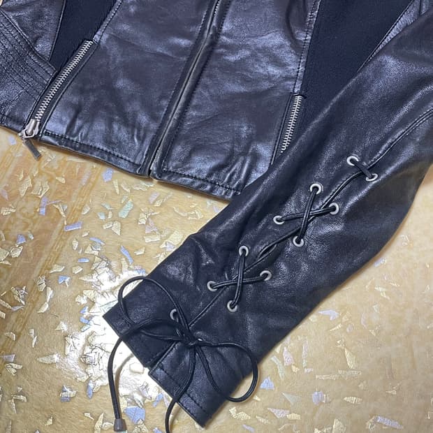 봄빅스엠무어 리얼레더 양가죽 레이스업 디테일 자켓