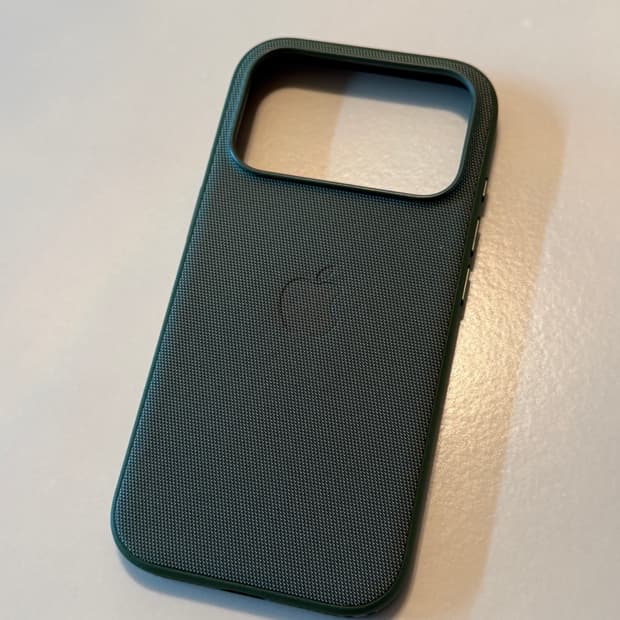 아이폰17프로 정품 테크우븐 케이스 그린