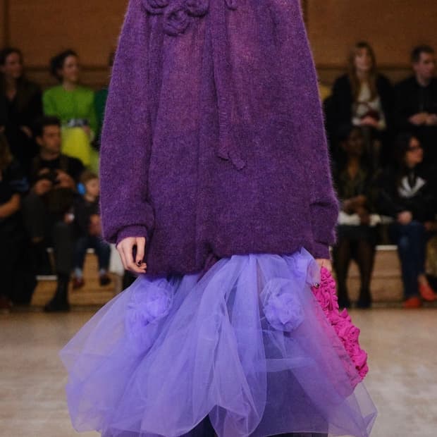 몰리고다드 AW24 쇼피스 장미 니트