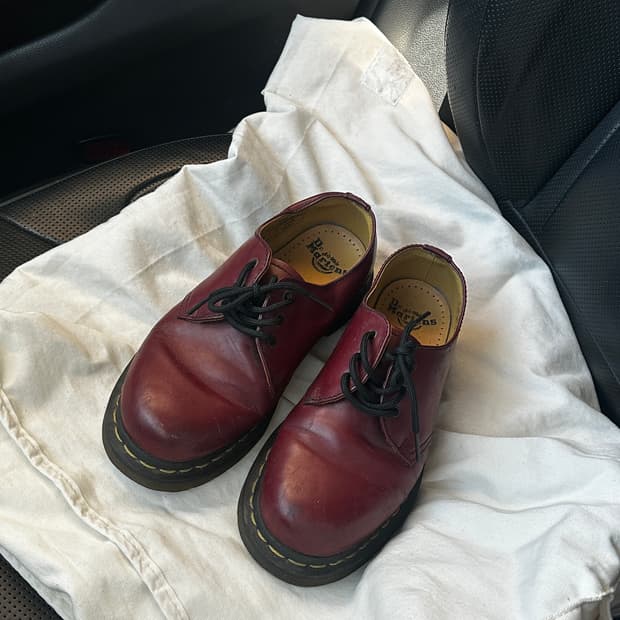 닥터마틴 3홀 옥스포드 체리레드 버건디