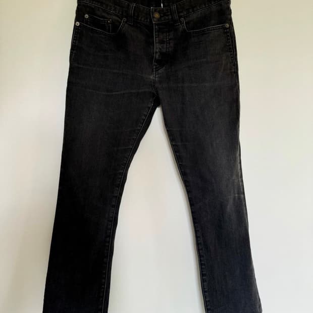 Saint Laurent Paris D17 플레어 데님 팬츠