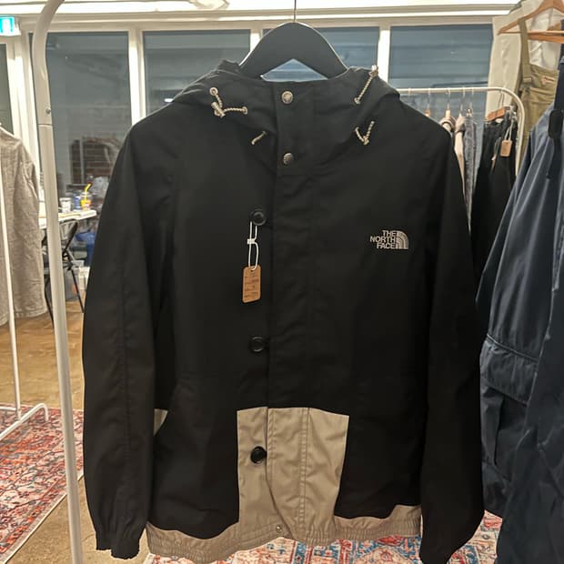 노스페이스 퍼플라벨 X 몽키타임 마운틴파카 바람막이M