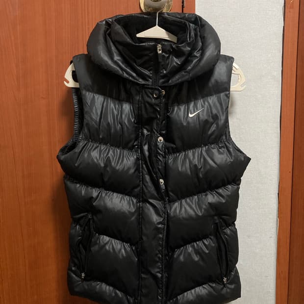 나이키 여성 조끼패딩