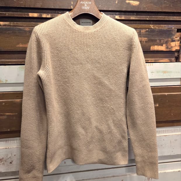 솔리드옴므 니트