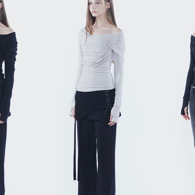 페인오어플레져 25WT DRAPED OFF SHOULDER TOP