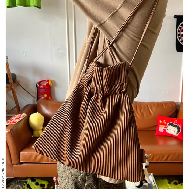 Studio Clip Japan Pleats Leather Bag