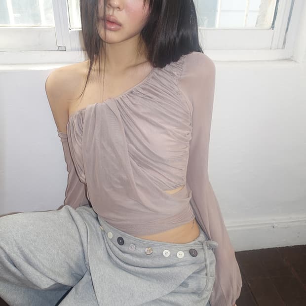 더에펠 셔링 언발 시스루 블라우스