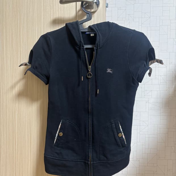 버버리 반팔집업& 후드집업