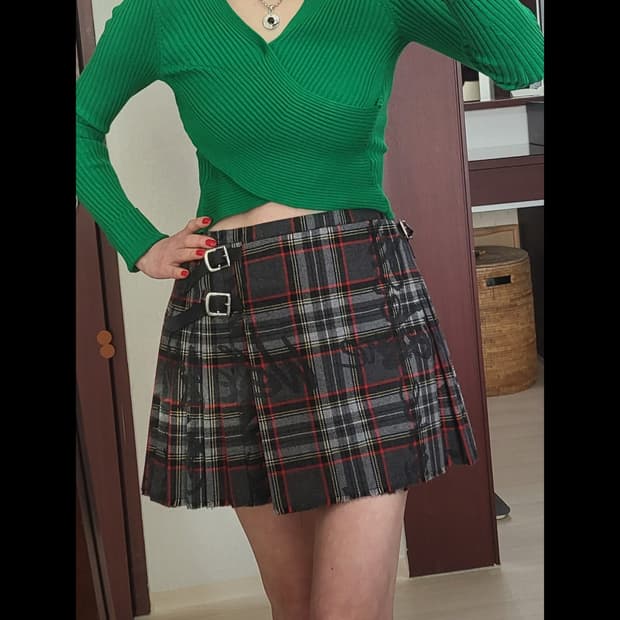 자라 초커넥 크로스 오버 니트 스웨터