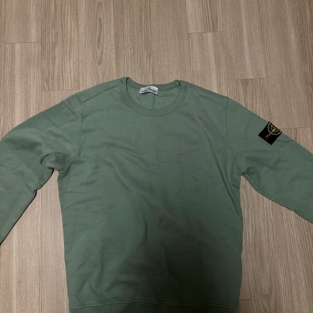 스톤아일랜드 맨투맨 M사이즈