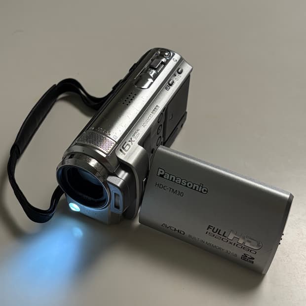 풀박) 파나소닉 HDC-TM30 실버 빈티지 캠코더