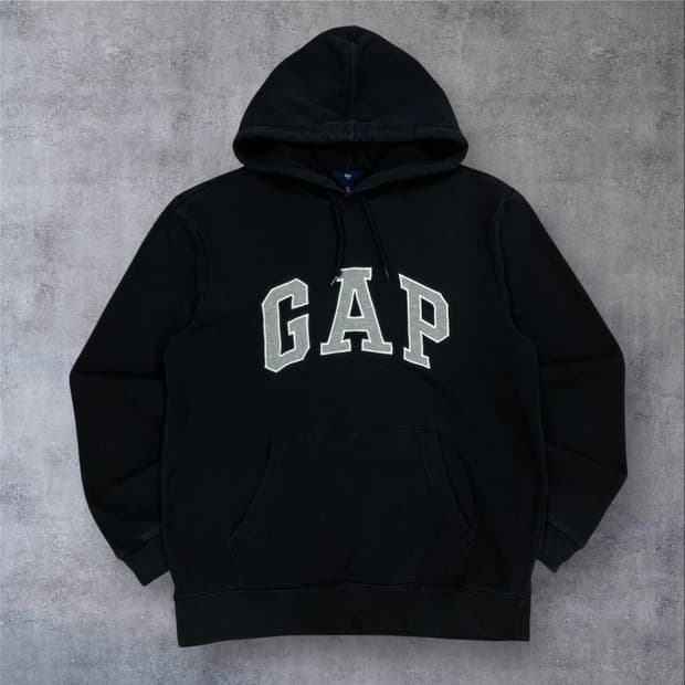 GAP 블랙 컬러 스펠아웃 빅로고 후드티