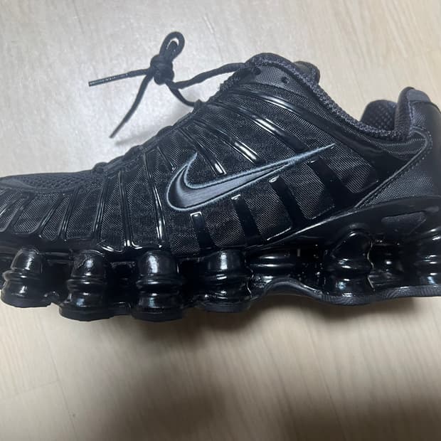 나이키 샥스TL. (W)250