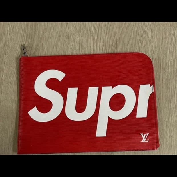 루이비통 슈프림 클러치 레드