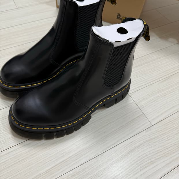 닥터마틴 리카드첼시부츠250 새상품