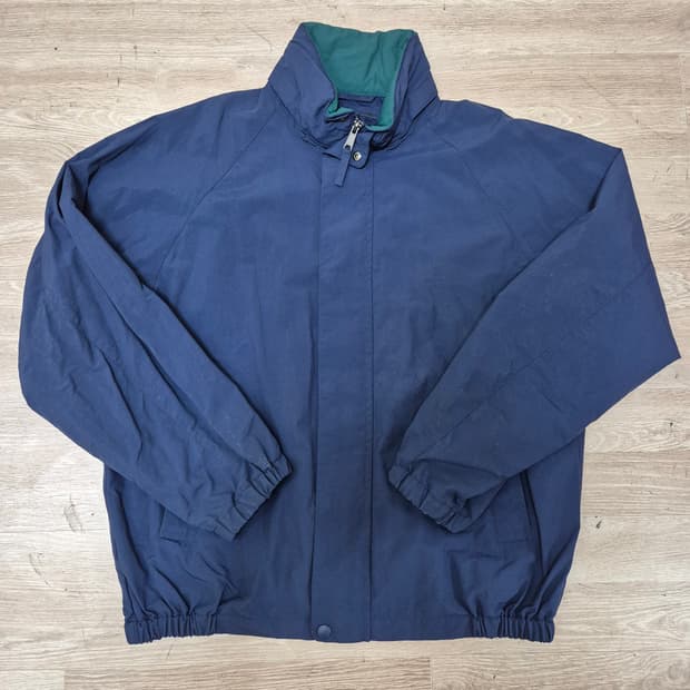 유니클로 네이비 바람막이 자켓