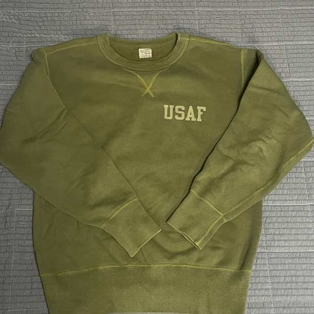 버즈릭슨 맨투맨 미디움