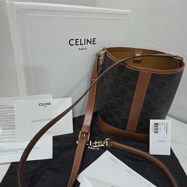 셀린느 트리오페 버킷백 Tan Small Size 