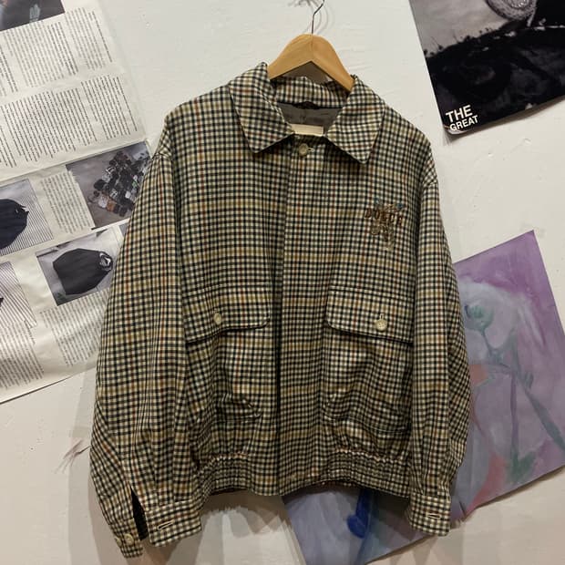 DOLCE ELEGANTE 헤링턴 봄버자켓 