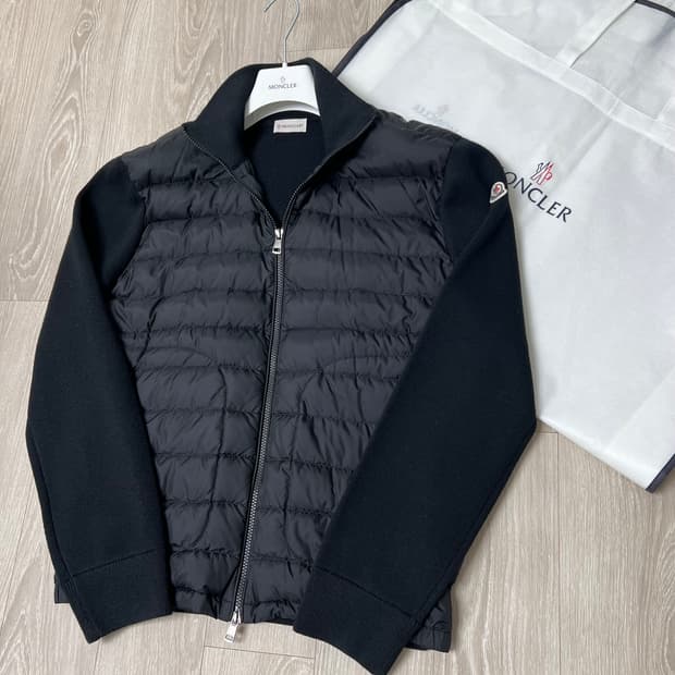 [블랙 L/새상품급] 몽클레어 김현우 니트패딩 트리콧 블랙 풀구성