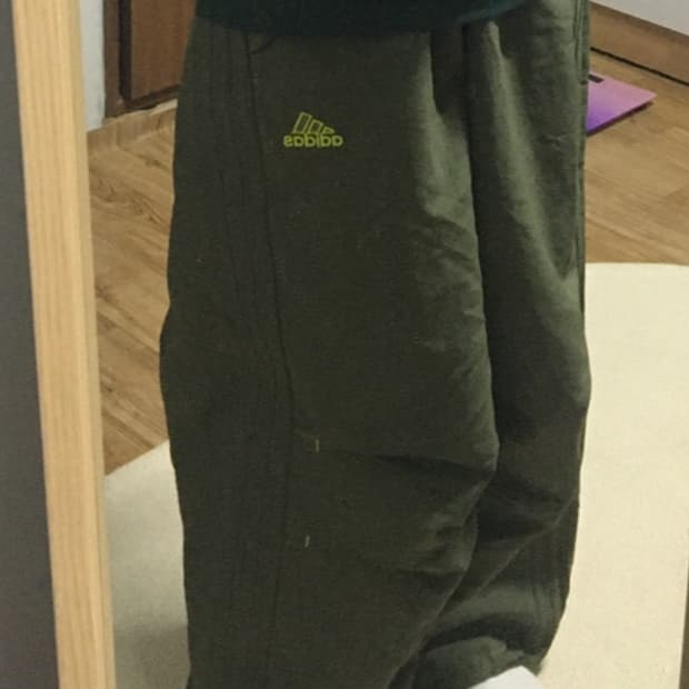 아디다스 파라슈트 팬츠 카키