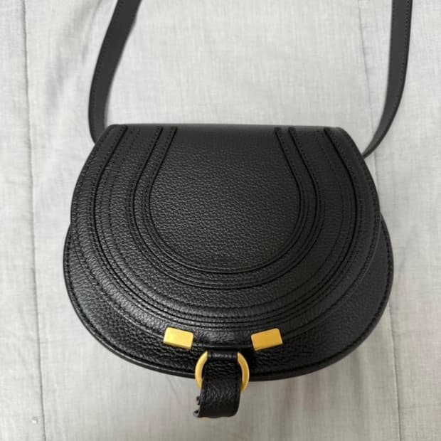 (새상품급)끌로에 마르씨 스몰 새들백 블랙