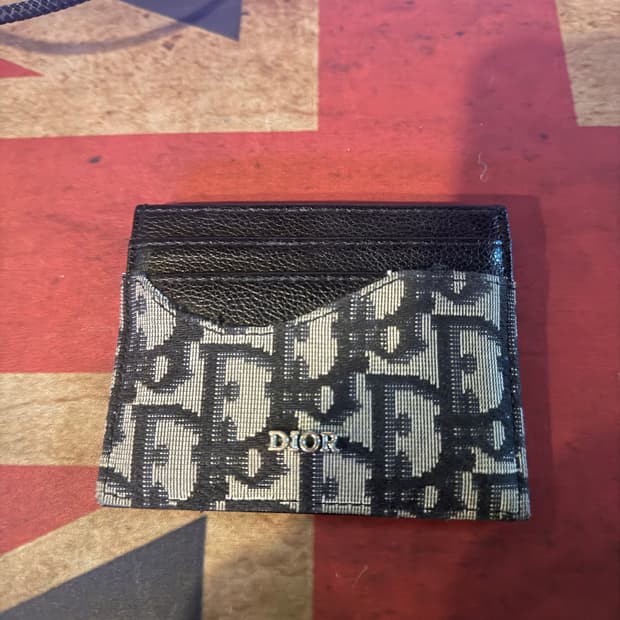 디올 카드지갑