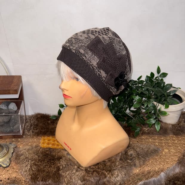 Ash purple oriental net beanie