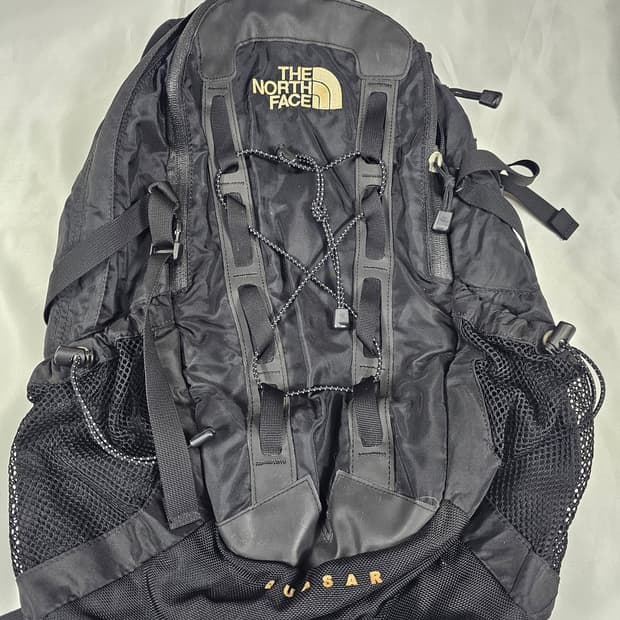 노스페이스퀘이사백팩