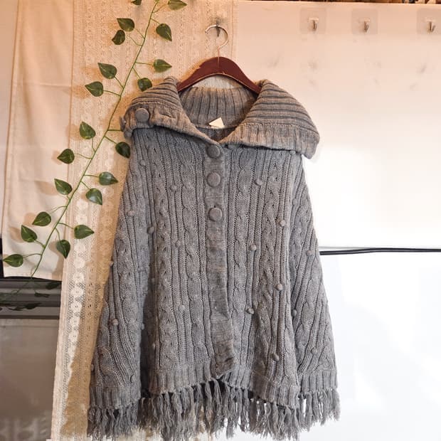 그레이 케이프 가디건