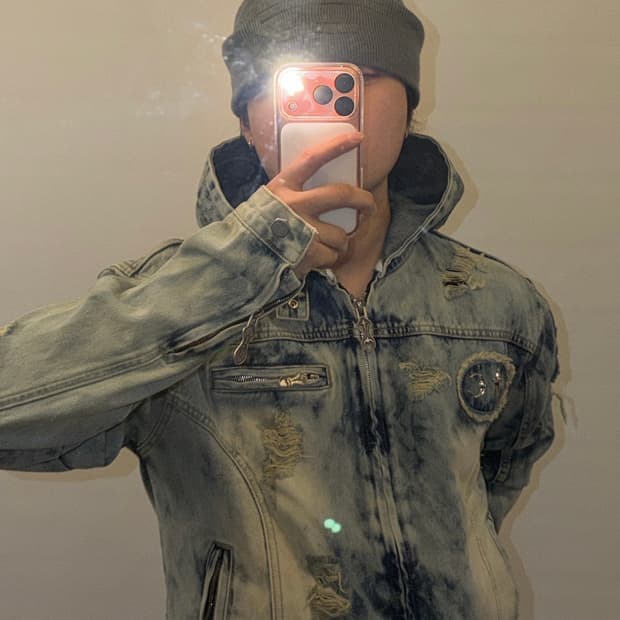 떠그클럽 데미지 데님 크롭 후드자켓