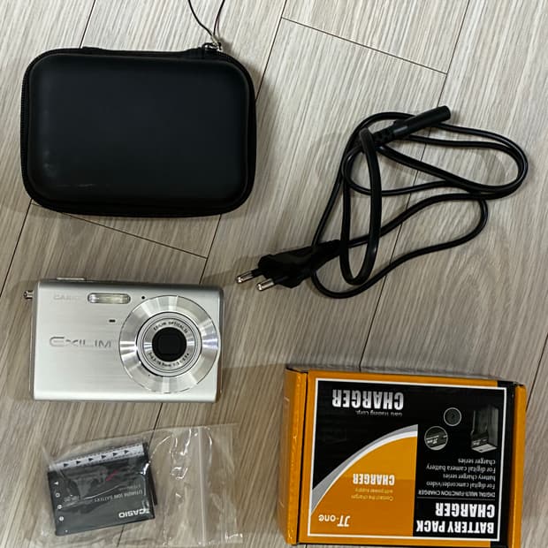 카시오 Exilim EX-Z60 실버 빈티지 디카