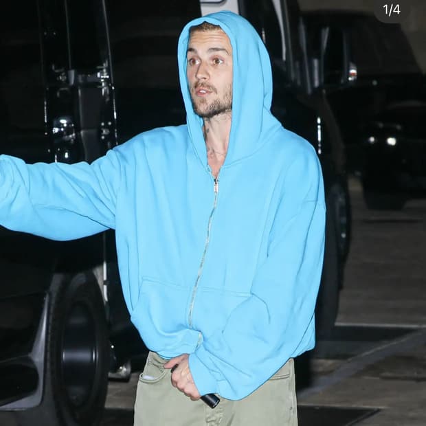 Skylrk blue hood zip up