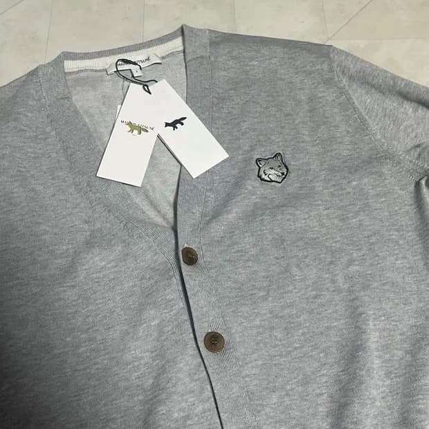 새상품(L) 메종키츠네 볼드 폭스 헤드패치 가디건 멜란지그레이