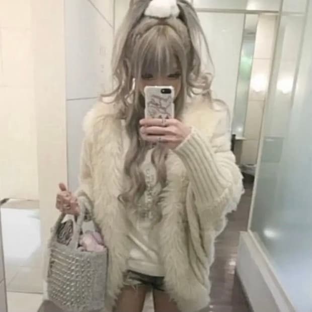 Datura 블랙 퍼 후드 니트 가오리핏 자켓 갸루 오네갸루 일브