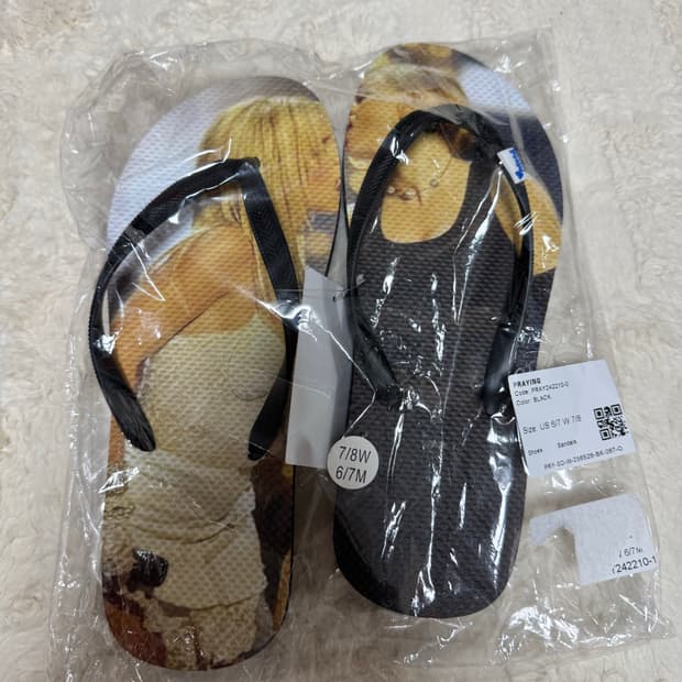 praying 키스 쪼리 kiss sandals
