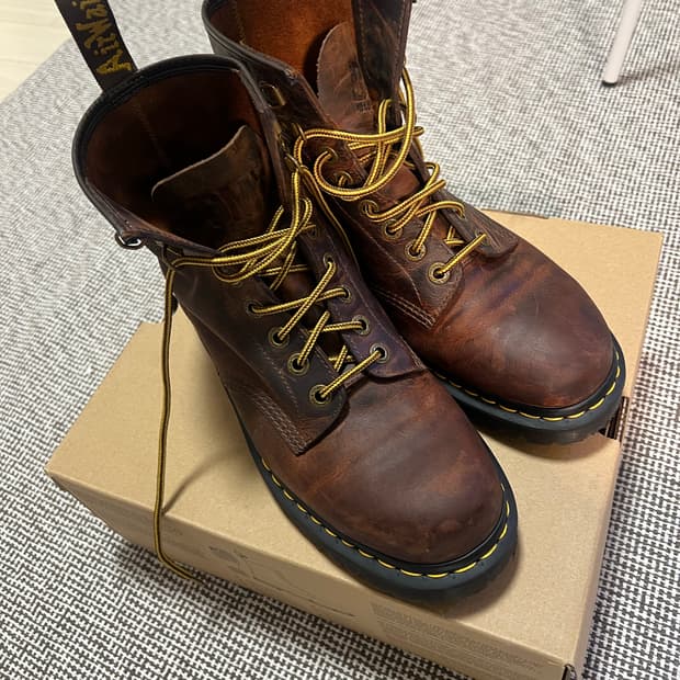 디스이즈네버댓x닥터마틴 1460