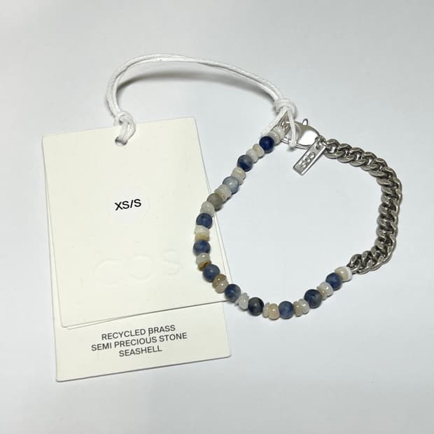 COS 코스 스톤 앤 쉘 체인 브레이슬릿