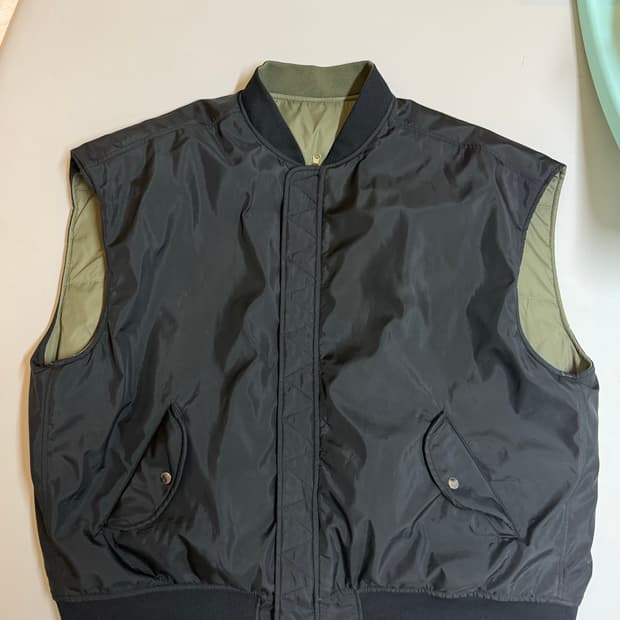 윌리차바리아 메가 패디드 베스트 M