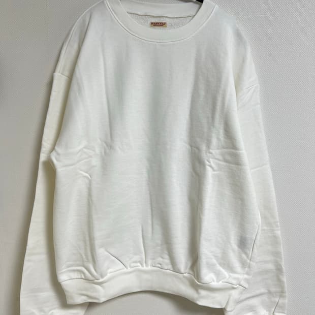 캐피탈 스마일 크루넥 (5)