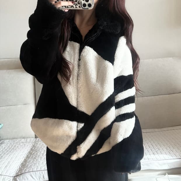 아디다스 빅 트레포일 블랙 쉐르파 퍼자켓