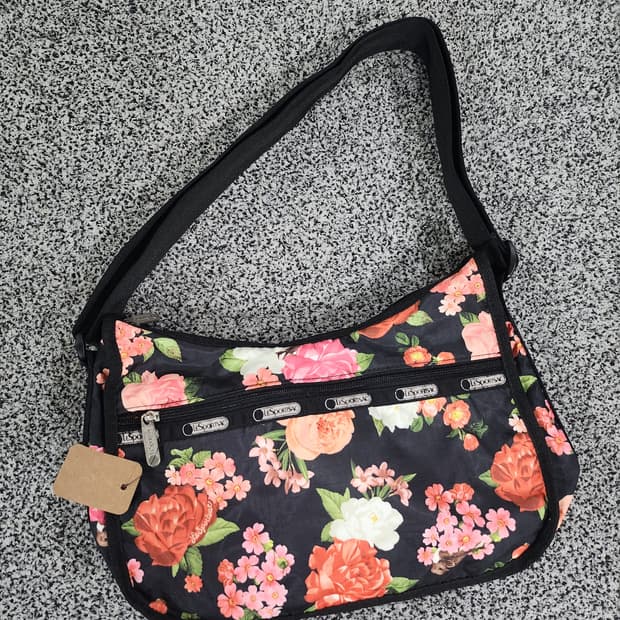 레스포삭(LeSportsac) 플라워 패턴 숄더백