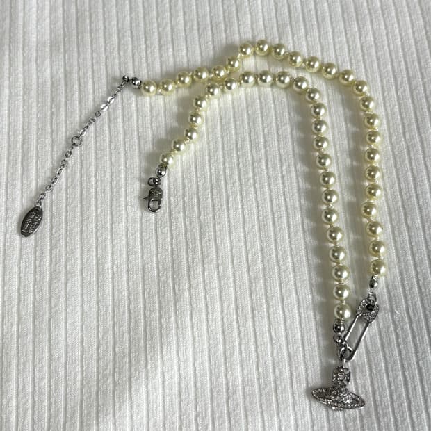 비비안웨스트우드 아카이브 세이프티핀 펄 초커