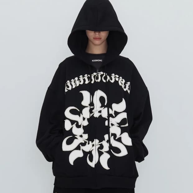 쿠시코크 kusikohc 패치 집업 후디 블랙 화이트 후드집업