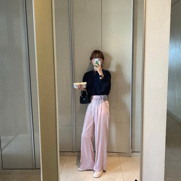 새상품 ) 임블리 은은한핑크빛 새틴슬랙스