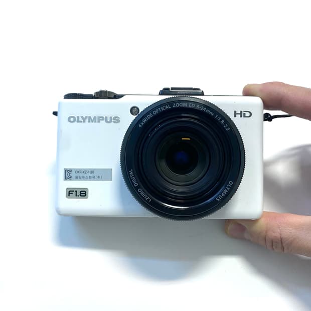 올림푸스 XZ-1 디지털 카메라