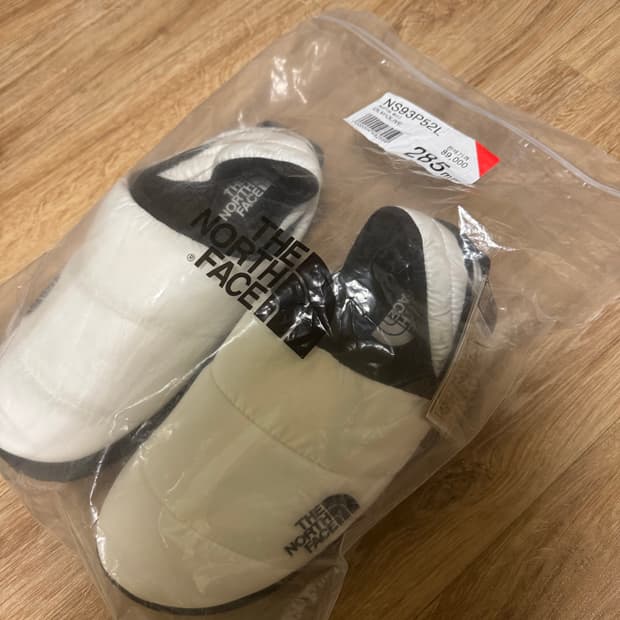 (285) 노스페이스 패딩 슬립온