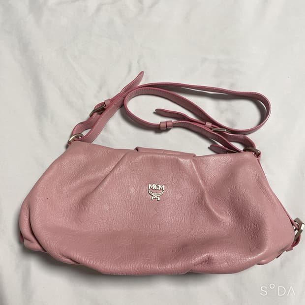 MCM 핑크 크로스백